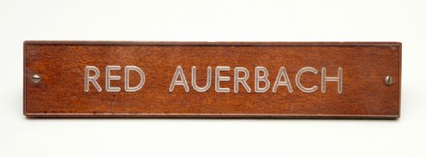 RED AUERBACHS DESKTOP NAMEPLATE FROM HIS BOSTON OFFICE (PHOTOMATCH)