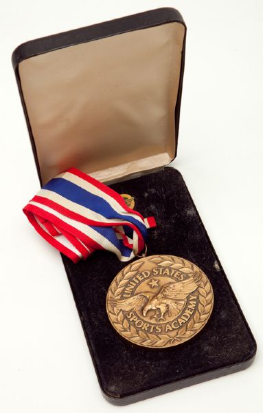 RED AUERBACHS 1990 UNITED STATES SPORTS ACADEMY BASKETBALL MEDAL