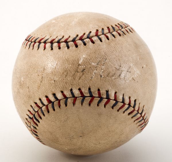 1927 OAL BASEBALL SIGNED BY BABE RUTH, LOU GEHRIG AND OTHERS