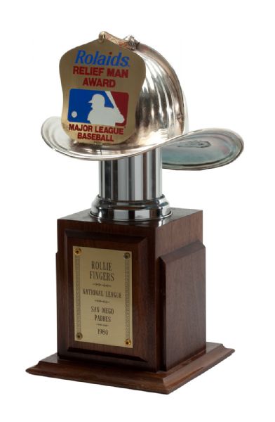ROLLIE FINGERS 1980 MLBS ROLAIDS RELIEF MAN OF THE YEAR AWARD (FINGERS LOA) 