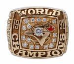 1992 TORONTO BLUE JAYS 14K GOLD WORLD CHAMPIONSHIP RING (TORRES)