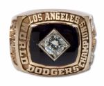 JERRY DOGGETTS 1981 LOS ANGELES DODGERS 14K GOLD WORLD CHAMPIONSHIP RING