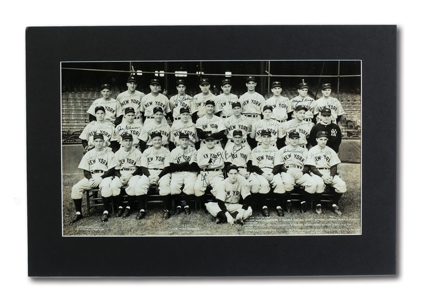 INCREDIBLE 1938 NEW YORK YANKEES (WORLD CHAMPIONS) LARGE FORMAT 19" BY 11" TEAM SIGNED PHOTOGRAPH (JOHNNY MURPHY COLLECTION)