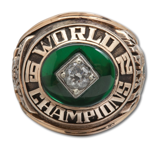 1972 OAKLAND AS 14K GOLD WORLD SERIES CHAMPIONSHIP RING (PIERSALL)
