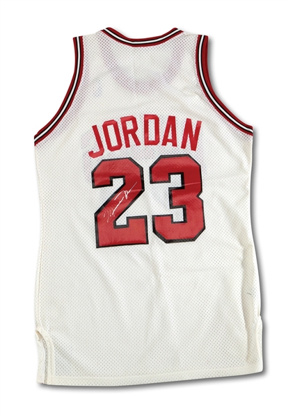 1986-87 MICHAEL JORDAN AUTOGRAPHED CHICAGO BULLS GAME WORN HOME JERSEY - AVERAGED 37 PPG, HIGHEST OF CAREER (BULLS BALL BOY LOA, MEARS A7)