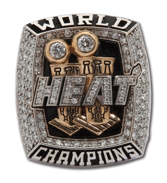 2013 MIAMI HEAT WORLD CHAMPIONS 10K GOLD RING (IN 2012 BOX) PRESENTED TO FRONT OFFICE EXECUTIVE