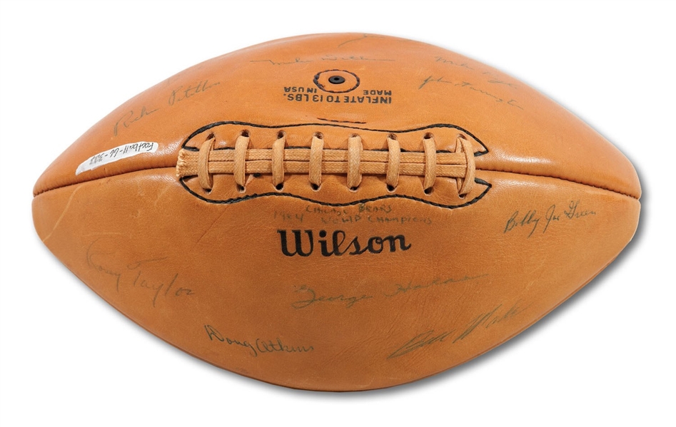 1963 CHICAGO BEARS NFL CHAMPION TEAM SIGNED FOOTBALL WITH 25 AUTOGRAPHS INCL. HALAS & DITKA (SDHOC COLLECTION)