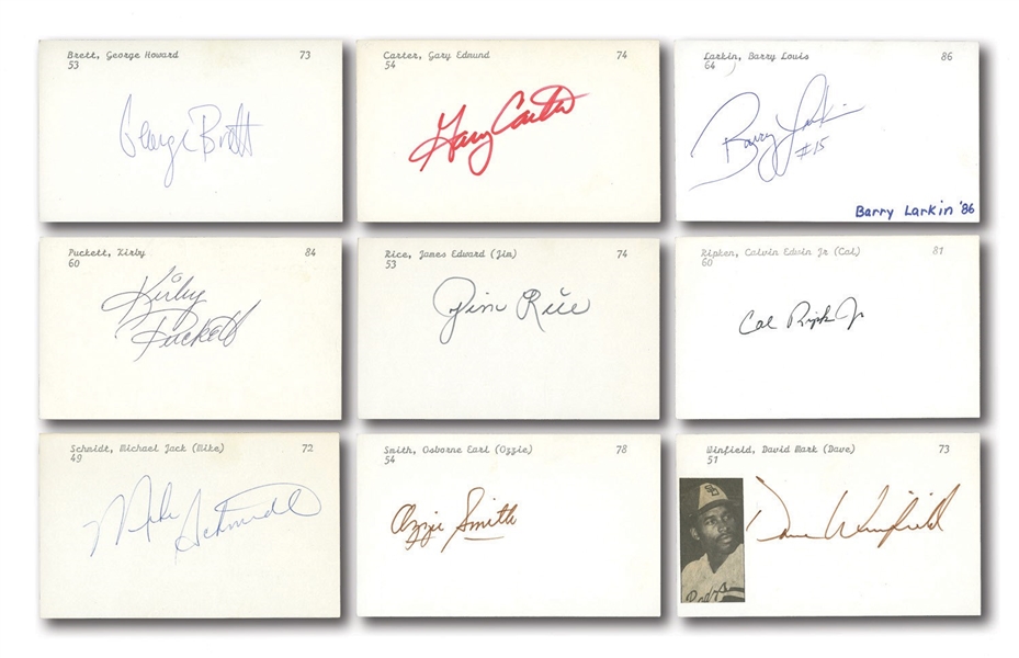 MODERN HALL OF FAMER LOT OF (42) AUTOGRAPHED 3x5 INDEX CARDS AND BASEBALL CARDS (DAVE HILL COLLECTION)