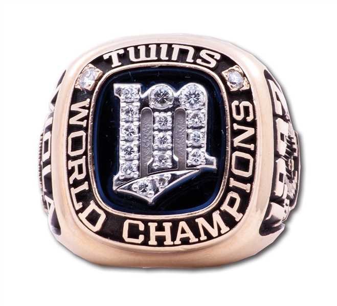 1987 FRANK VIOLA MINNESOTA TWINS WORLD SERIES SAMPLE RING (10K GOLD W/ REAL DIAMONDS) SOURCED FROM FORMER JOSTENS EMPLOYEE