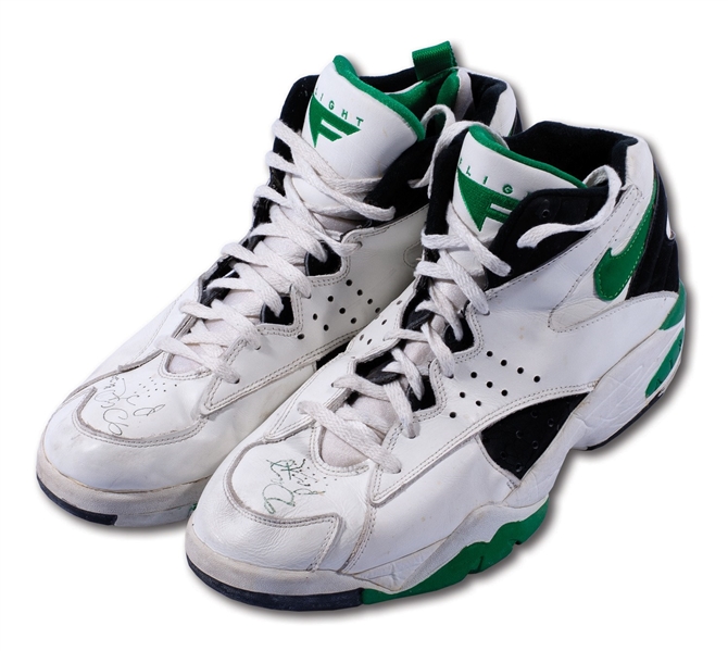 1992-93 GARY PAYTON SEATTLE SUPERSONICS GAME WORN & DUAL-SIGNED NIKE AIR FLIGHT SHOES (COBY KARL COLLECTION)