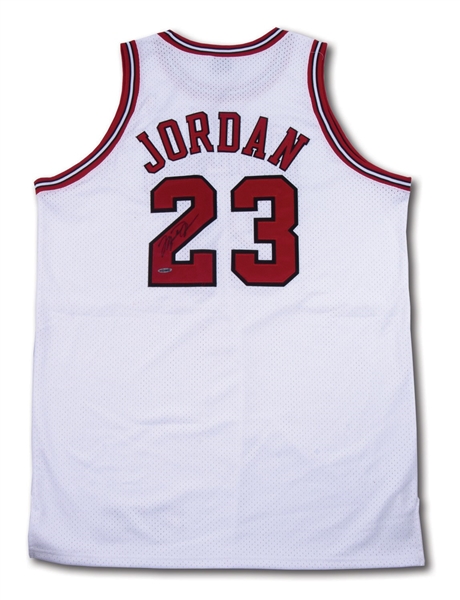 MICHAEL JORDAN AUTOGRAPHED 1997-98 CHICAGO BULLS PRO CUT HOME JERSEY (UDA COA, COBY KARL COLLECTION)