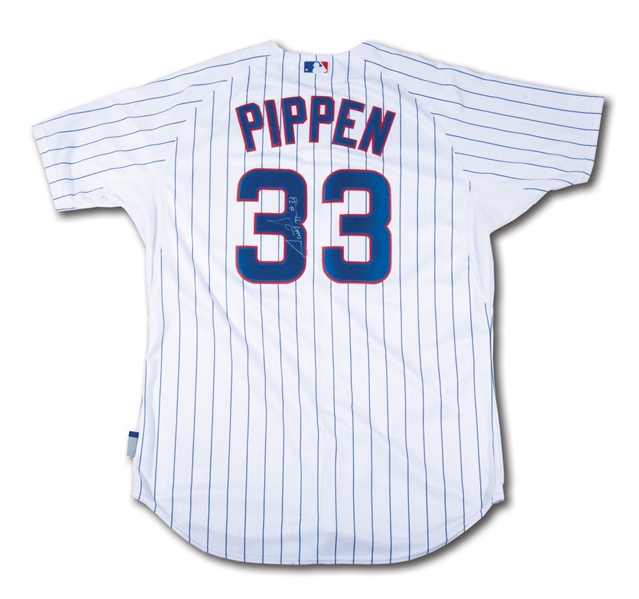 10/22/2016 SCOTTIE PIPPEN SIGNED CHICAGO CUBS JERSEY WORN TO THROW OUT 1ST PITCH AND SING "TAKE ME OUT TO THE BALL GAME" DURING NLCS GAME 6 CLINCHER AT WRIGLEY (RESOLUTION PHOTO-MATCHED)