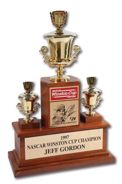 JEFF GORDONS 1997 NASCAR WINSTON CUP CHAMPION TROPHY