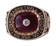 OSCAR ROBERTSONS 1960-74 NBA CAREER 14K GOLD RING (ROBERTSON COLLECTION)