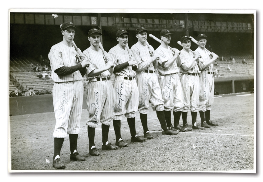 1936 NEW YORK YANKEES SIGNED LARGE FORMAT (16” BY 10”) PHOTOGRAPH INCL. ROOKIE JOE DiMAGGIO AND LOU GEHRIG