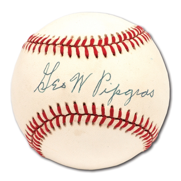 GEORGE PIPGRAS SINGLE SIGNED BASEBALL - RARE SINGLE FROM KEY 1920S YANKEES PITCHER (PINSTRIPE DYNASTY COLLECTION)