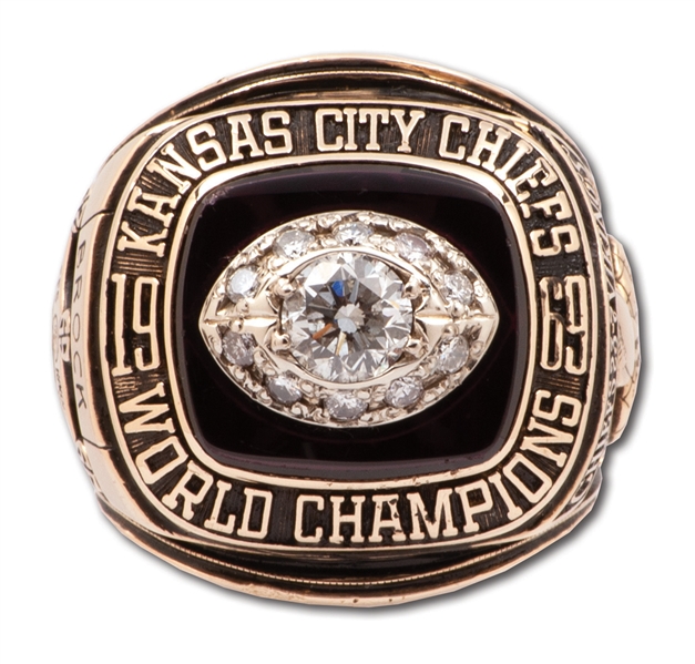 1969 KANSAS CITY CHIEFS SUPER BOWL IV CHAMPIONS 10K GOLD RING PRESENTED TO TEAM DENTIST