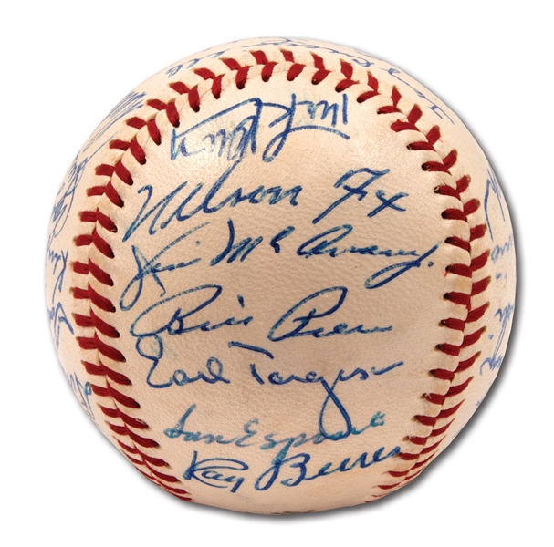 1959 CHICAGO WHITE SOX A.L. CHAMPIONS TEAM SIGNED OAL (HARRIDGE) BASEBALL WITH 4 HOFERS - PSA/DNA 8.5 OVERALL