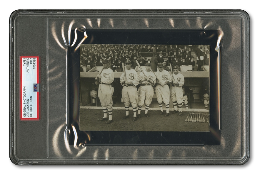 1917 CHICAGO WHITE SOX OUTFIELDERS ORIGINAL PHOTOGRAPH BY GEORGE GRANTHAM BAIN WITH JOE JACKSON, HAPPY FELSCH & 3 OTHERS (PSA/DNA TYPE I)