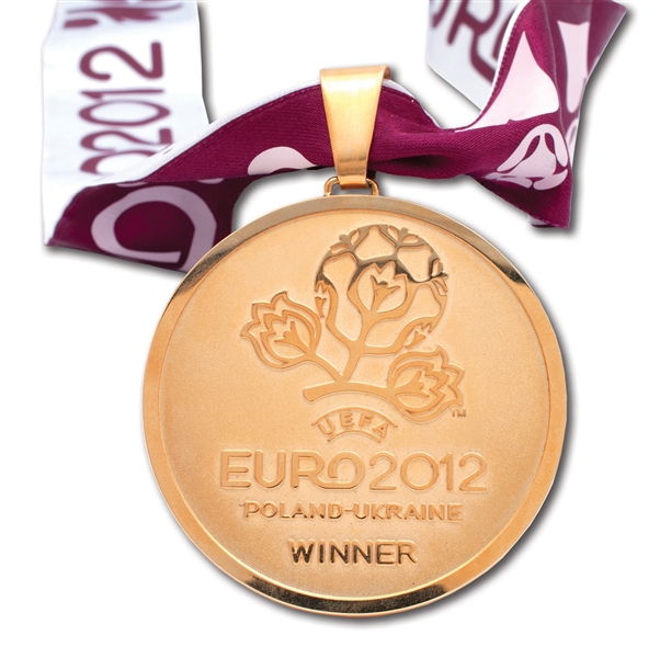 2012 UEFA EURO CUP CHAMPIONS MEDAL ISSUED TO SPAIN NATIONAL TEAM STAFF MEMBER