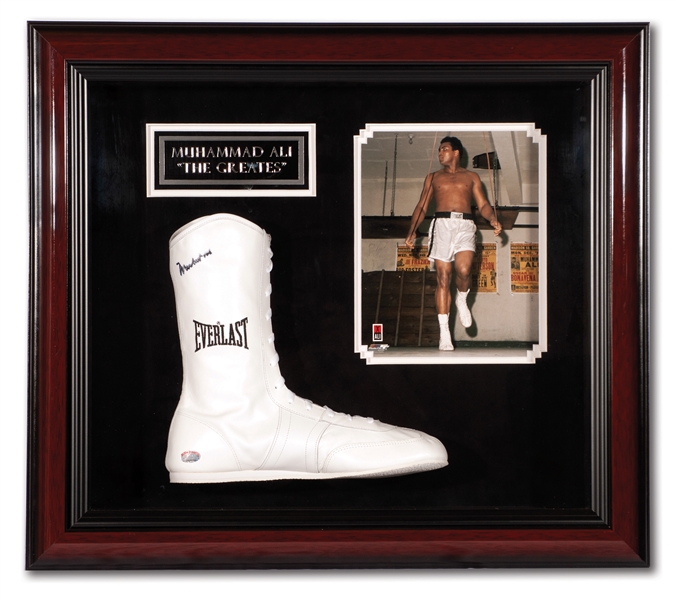 MUHAMMAD ALI AUTOGRAPHED EVERLAST BOXING SHOE IN DELUXE SHADOWBOX DISPLAY