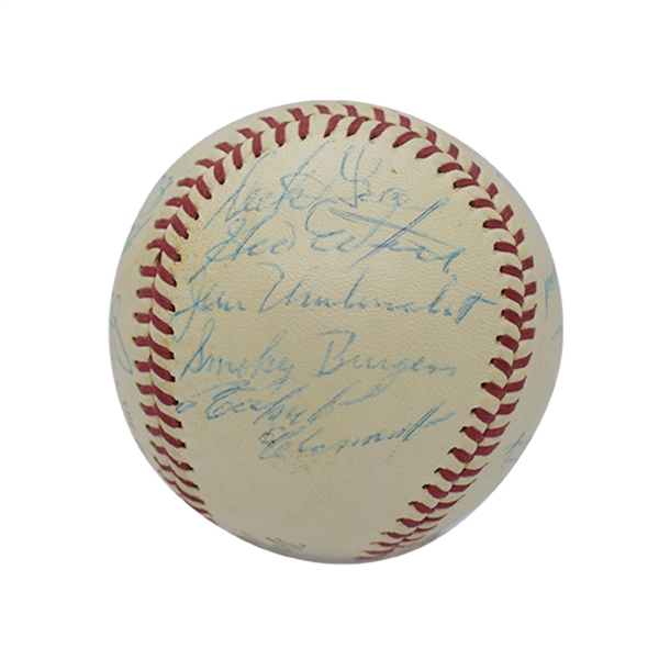 1961 PITTSBURGH PIRATES TEAM SIGNED ONL (GILES) BASEBALL INCL. ROBERTO CLEMENTE
