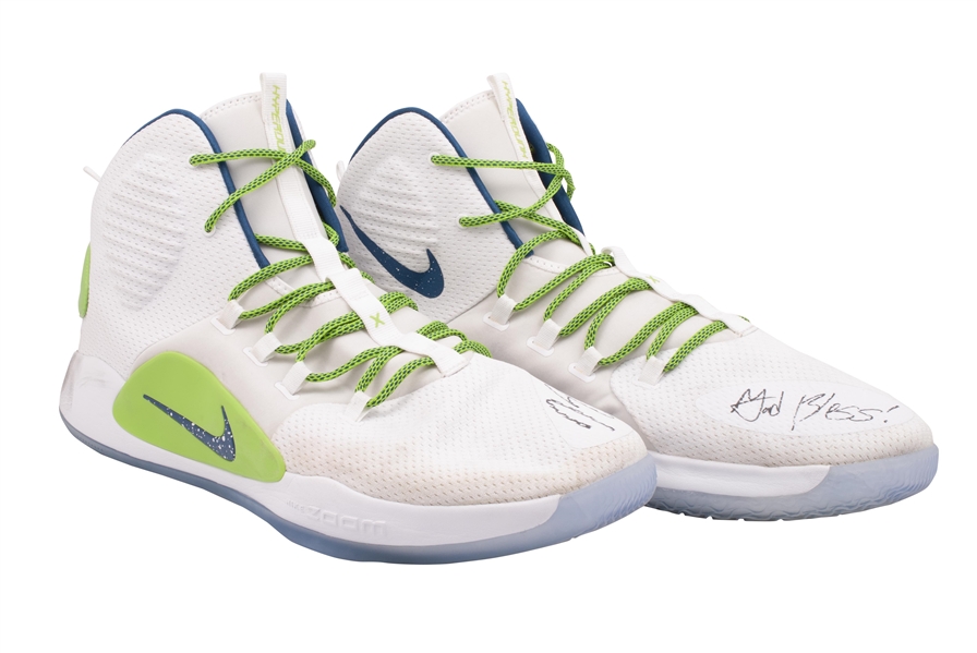 11/9/2018 KARL-ANTHONY TOWNS (T-WOLVES) GAME WORN & DUAL-SIGNED NIKE HYPERDUNK X SHOES PHOTO-MATCHED TO 39 POINTS & 19 REBOUNDS AT KINGS! (KNICKS BALL BOY COLLECTION)