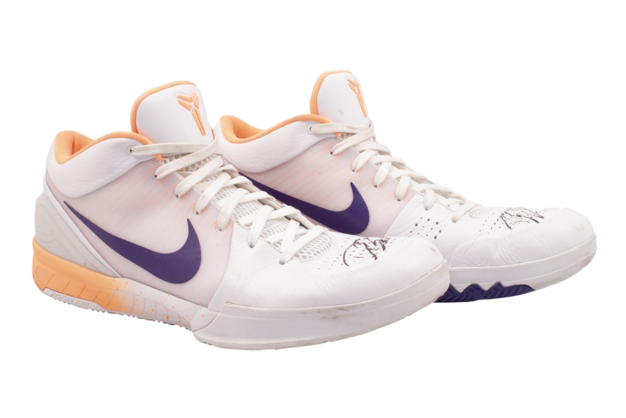 2019-20 DEVIN BOOKER (SUNS) GAME WORN & DUAL-SIGNED NIKE ZOOM KOBE IV PROTRO SHOES PHOTO-MATCHED TO 6 GAMES - 167 PTS. & 41 AST. COMBINED! (KNICKS BALL BOY COLLECTION)
