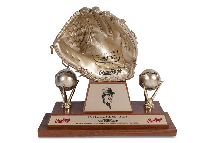LOU WHITAKERS 1984 RAWLINGS GOLD GLOVE AWARD (HIS SECOND OF 3 IN A ROW)