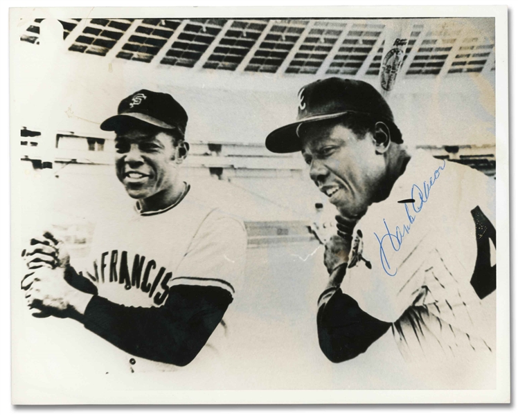 HANK AARON AUTOGRAPHED 8" X 10" PHOTO - VINTAGE BALLPOINT - PICTURED WITH MAYS (UNSIGNED) - JSA LOA