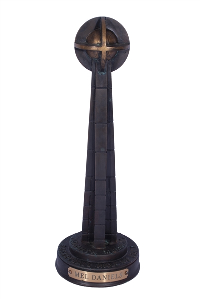 MEL DANIELS 2012 BASKETBALL HALL OF FAME INDUCTION 19" TALL TROPHY