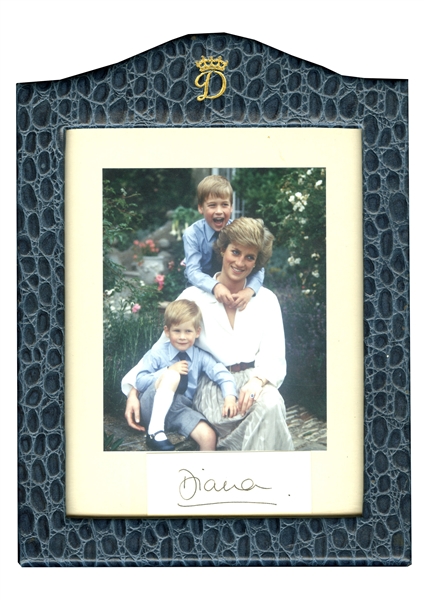 DIANA, PRINCESS OF WALES, AUTOGRAPHED 7"X"9" FAMILY PHOTOGRAPH DISPLAY - PSA/DNA LOA