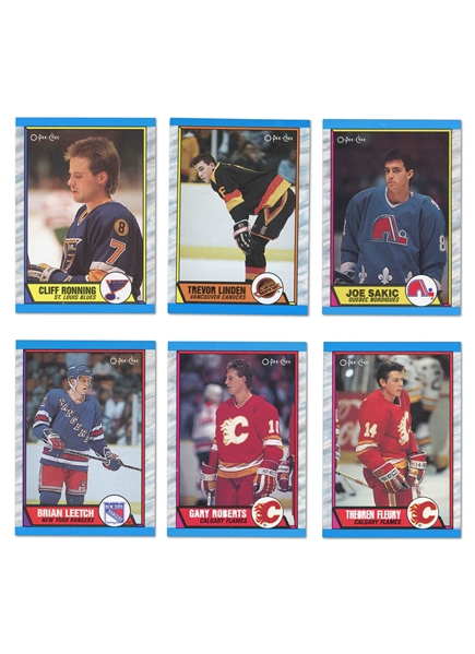GROUP OF (6) 1989 O-PEE-CHEE HOCKEY ROOKIES - #45 RONNING, #89 LINDEN, #113 SAKIC, #136 LEETCH, #202 ROBERTS, #232 FLEURY - PRESENT AS EX TO NM (CANADA 150)