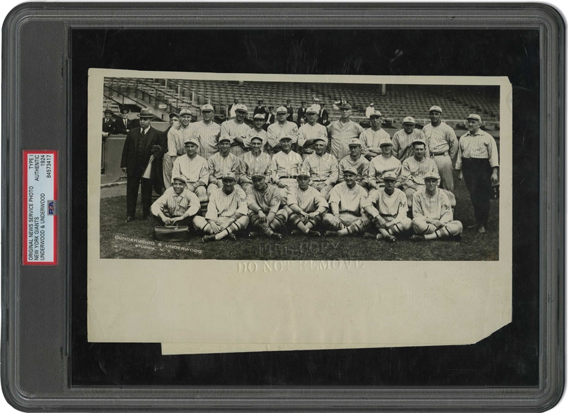 1924 New York Giants National League Champions Original Team Photograph by Underwood & Underwood – PSA/DNA Type 1
