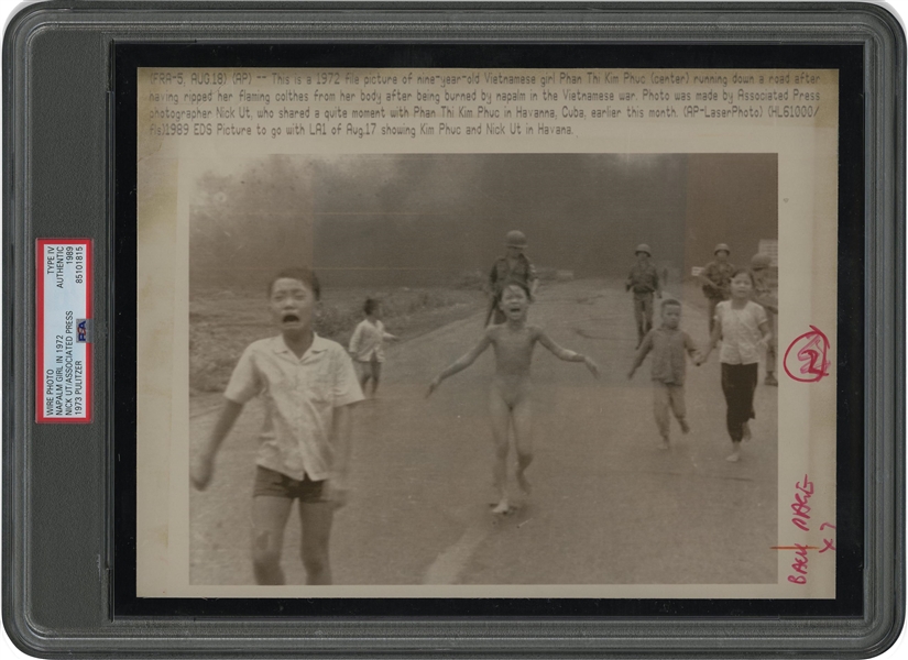 1989 "Napalm Girl" Original Photograph (One of Most Iconic Images from 20th Century) – PSA/DNA Type IV
