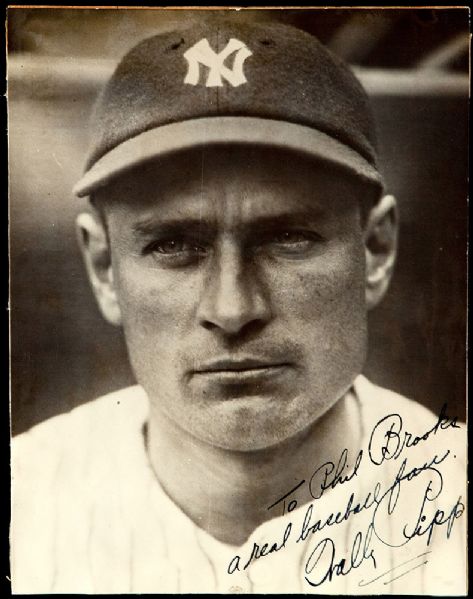 PHOTO SIGNED BY NEW YORK YANKEE WALLY PIPP