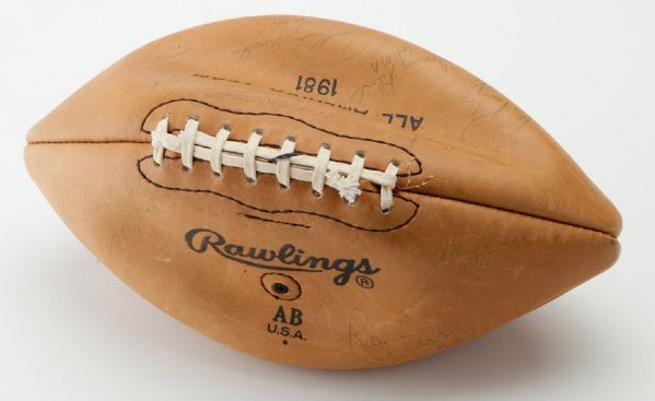 1981 ALL-AMERICAN COLLEGE FOOTBALL SIGNED BY MARINO, ALLEN, WALKER AND MORE