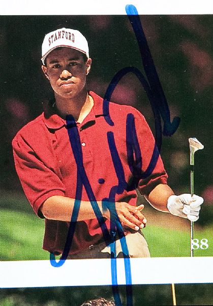 1996 MASTERS JOURNAL MAGAZINE SIGNED BY TIGER WOODS
