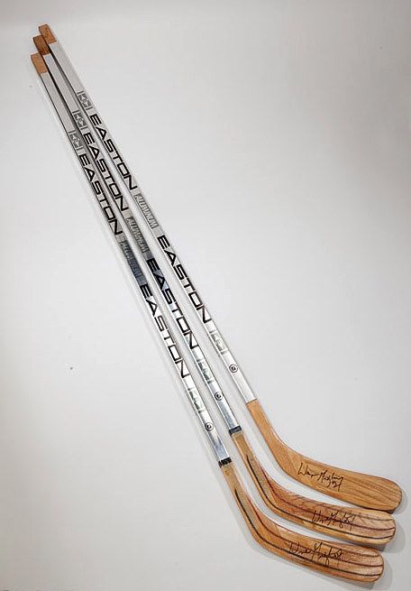 easton aluminum hockey stick