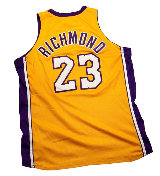 2000-01 MITCH RICHMOND LOS ANGELES LAKERS NBA FINALS GAME WORN HOME JERSEY