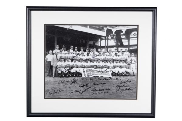 1952 Brooklyn Dodgers Team Signed 16x20 Photo 