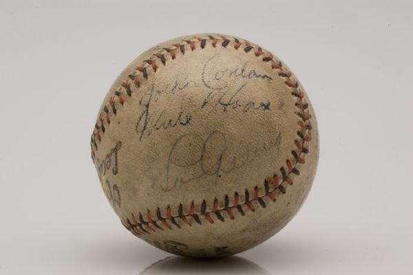 Official League Ball Signed by Ruth, Gehrig & 12 1934 Chicago White Sox 
