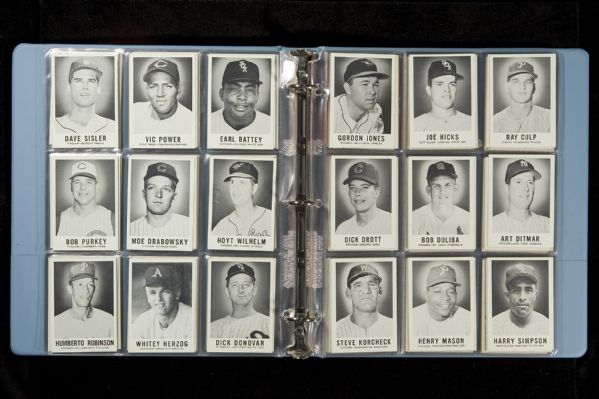 1960 Leaf Baseball Complete Set of 145 Plus Wrapper