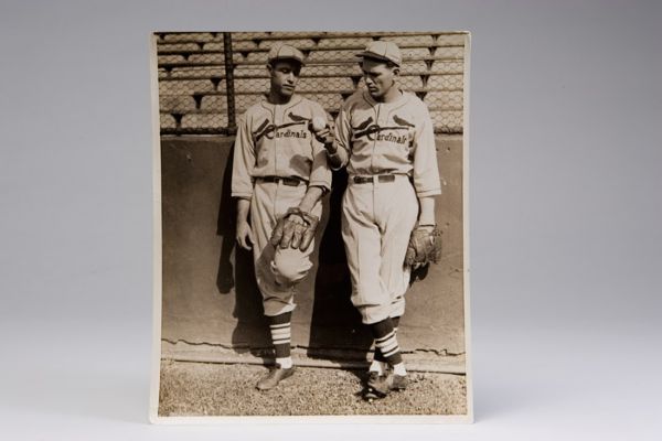 1934 World Series Original Wire Photo of Dizzy and  Paul Dean 