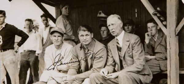 Jimmie Foxx Signed Wire Photo with Connie Mack 