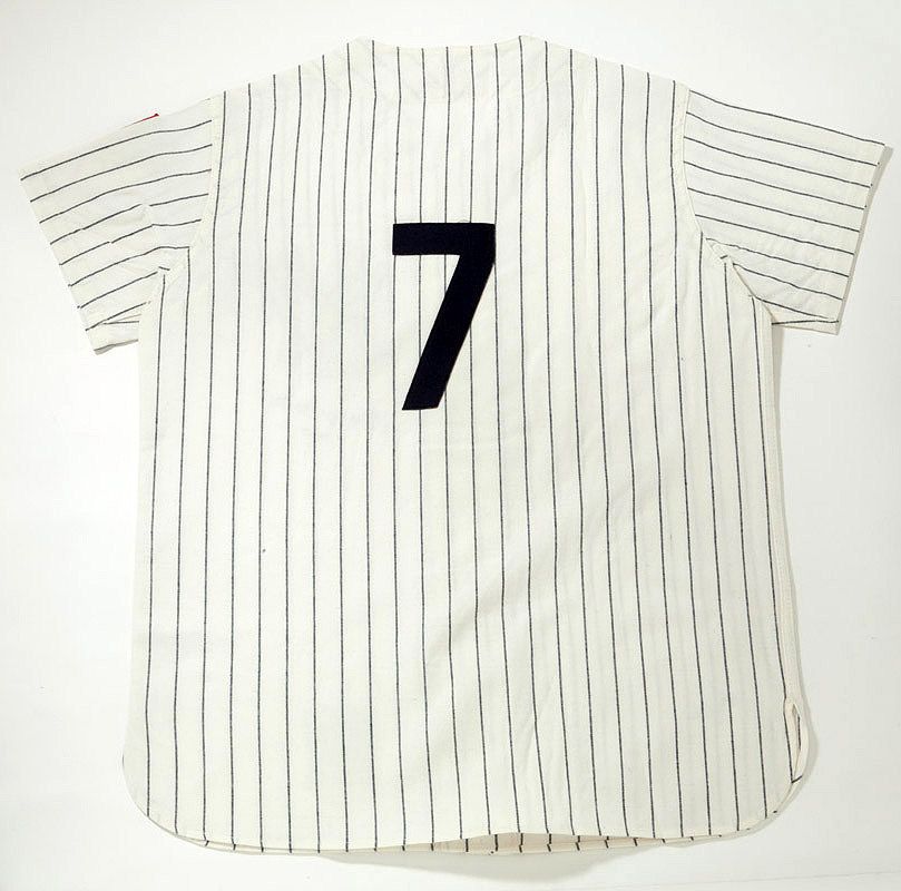 Lot Detail - MICKEY MANTLE UDA AUTOGRAPHED LIMITED EDITION (#184