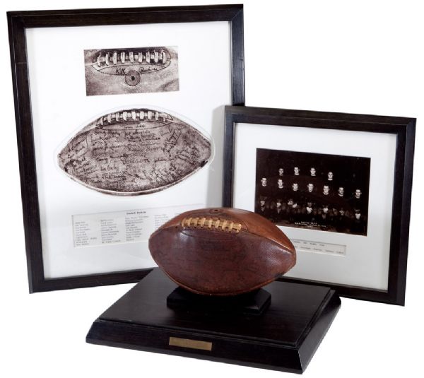 1929 NOTRE DAME NATIONAL CHAMPIONS TEAM SIGNED FOOTBALL