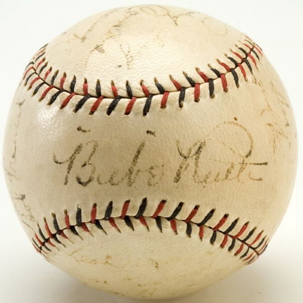 1929 NEW YORK YANKEES TEAM SIGNED BASEBALL WITH RUTH AND GEHRIG