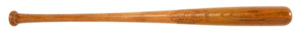 1950-60 MICKEY MANTLE LOUISVILLE SLUGGER PROFESSIONAL MODEL GAME USED BAT (MEARS A8)