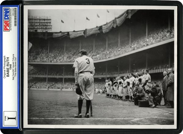 1948 ORIGINAL PHOTOGRAPH "THE BABE BOWS OUT" BY NAT FEIN (PSA/DNA TYPE I) SIGNED BY FEIN